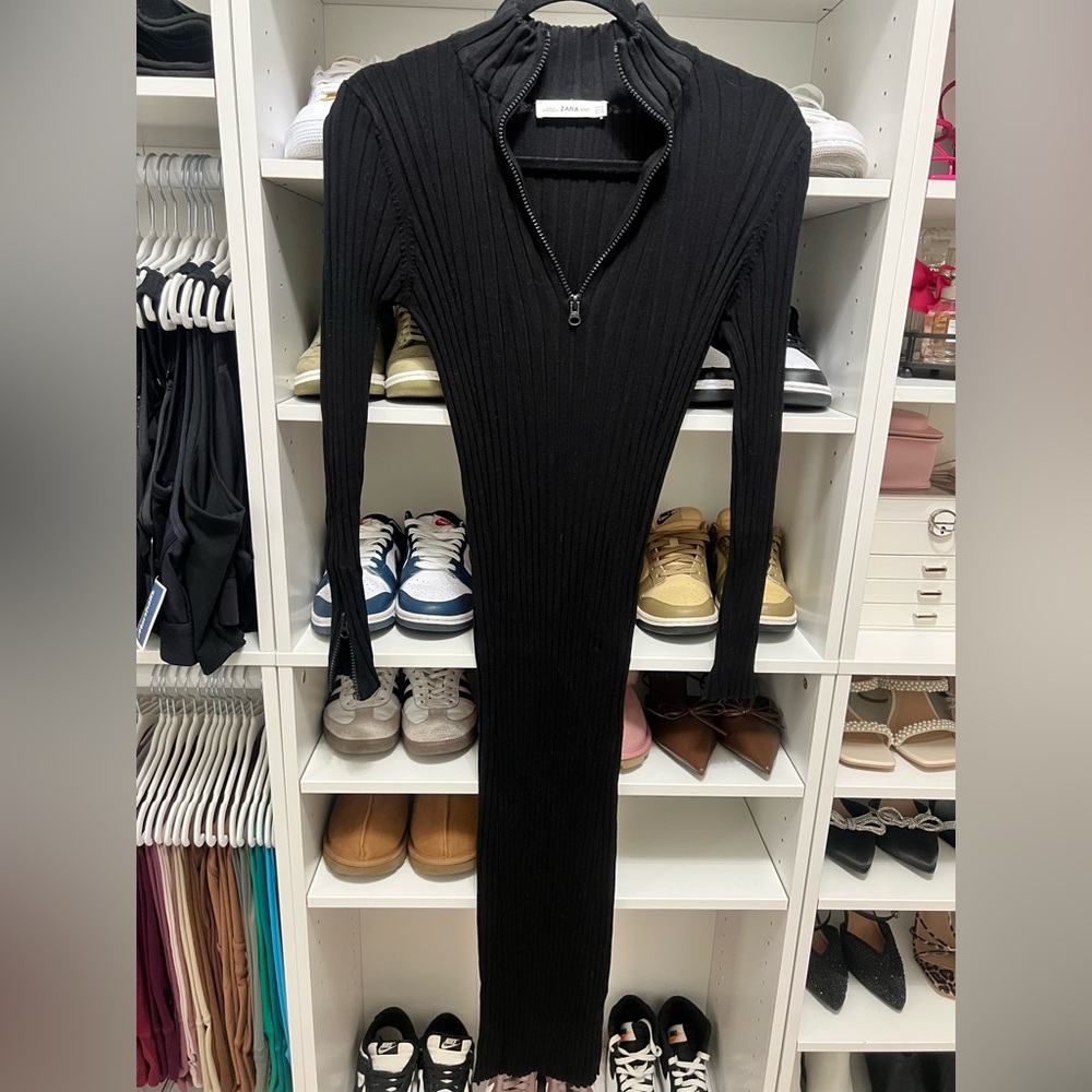 Zara Black Ribbed Long-Sleeve Zip-Front Midi Dress
